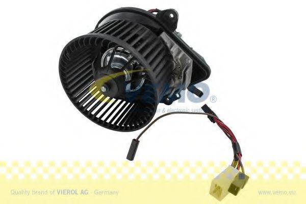 VEMO V22031831 Вентилятор; Пристрій для впуску, повітря в салоні