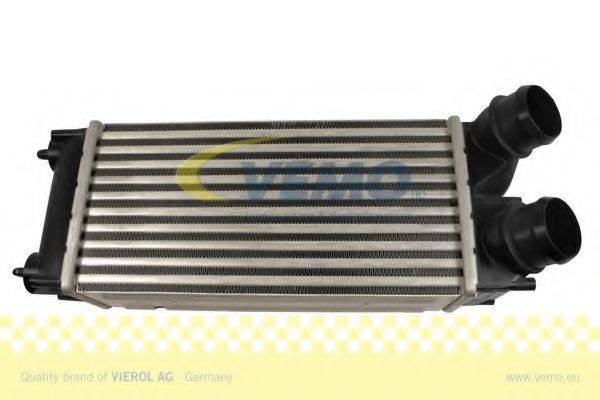 Интеркулер VEMO V22-60-0009
