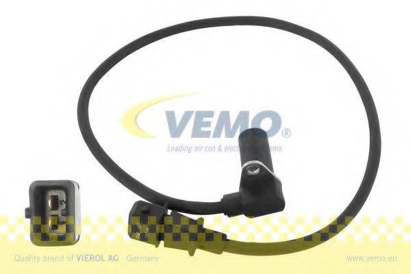 VEMO V24720067 Датчик частоты вращения, управление двигателем
