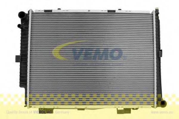 VEMO V30601286 Радиатор, охлаждение двигателя