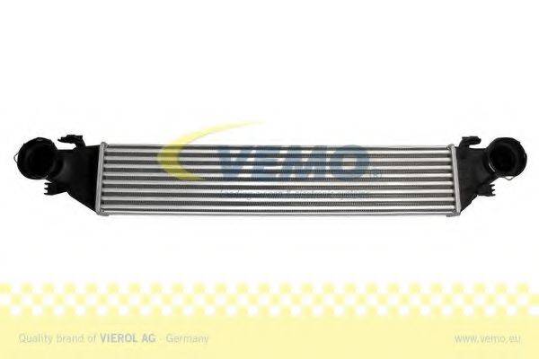 VEMO V30601295 Интеркулер