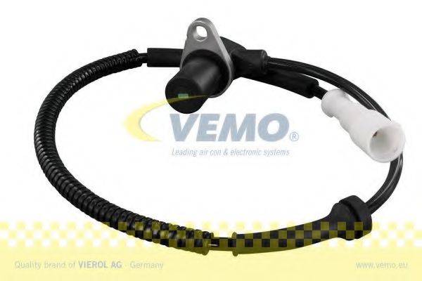 Датчик, частота вращения колеса VEMO V51-72-0025