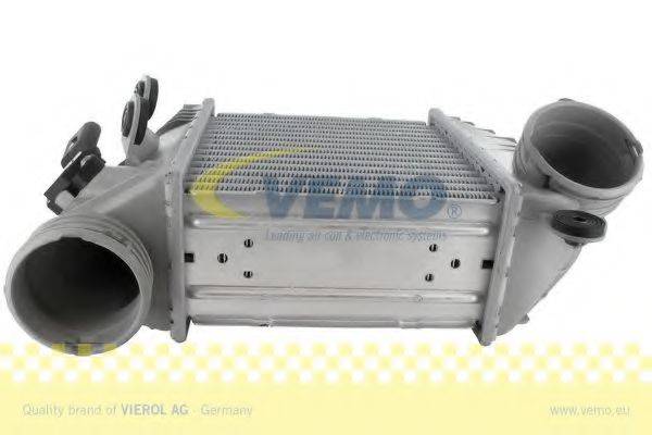 VEMO V15606033 Интеркулер